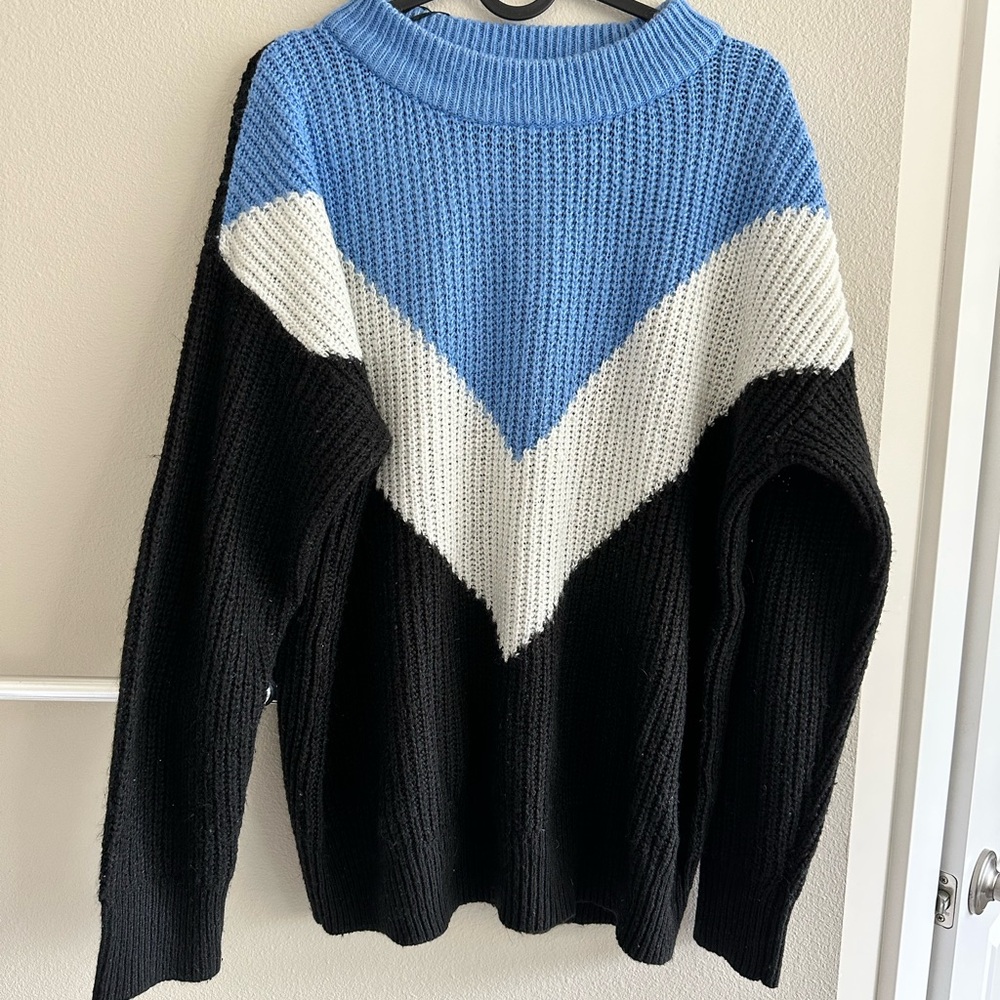 H&M Black, Blue, and White Sweater